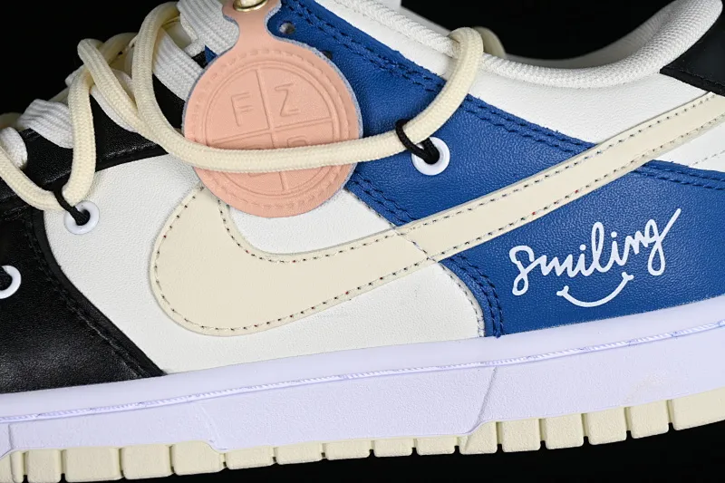 All categories Nk SB Dunk series Nk SB Dunk Low low-top sneakers Nk Dunk Low Retro Vibe customized version of deconstructed strap casual sneakers DJ6188-100